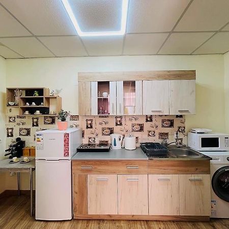 Lavender Luxury Apartment Oradea Eksteriør bilde